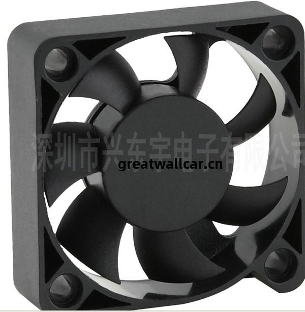 ★舞(wu)臺(tai)燈(deng)光(guang)散(san)熱風(feng)扇(shan)★舞(wu)臺(tai)表演(yan)者的(de)強(qiang)大(da)後(hou)盾！