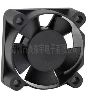 【電(dian)飯煲(bao)散熱(re)風扇】轉(zhuan)子(zi)平衡軸(zhou)心(xin)在(zai)哪裏？